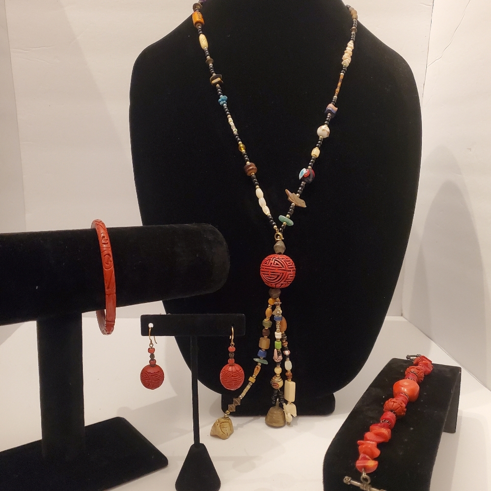 Vintage Chinese Tribal Carved Cinnabar Millefiori Venetian Beaded Necklace